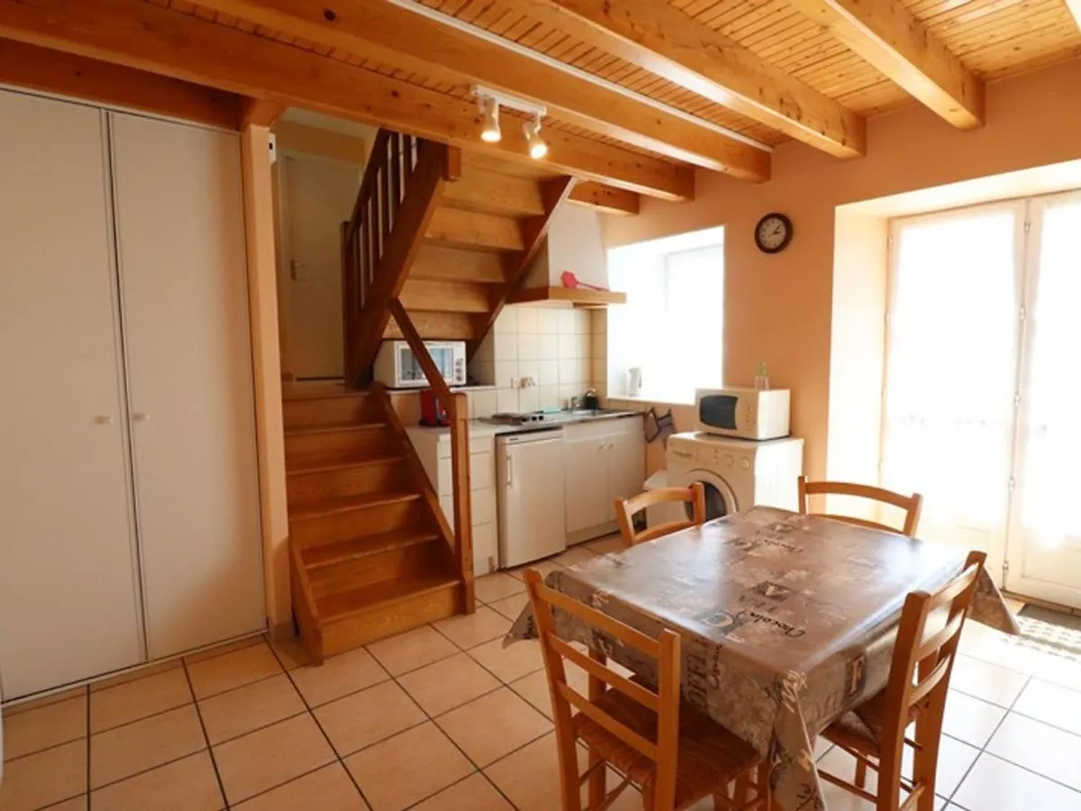 Maison De Caractere Renovee, Proche Ski Et Parc Des Volcans, Avec Jardin Privatif Et Internet Gratuit - Fr-1-742-530 Cezens France