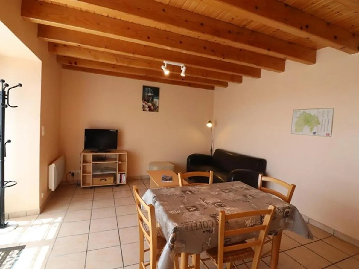 Maison De Caractere Renovee, Proche Ski Et Parc Des Volcans, Avec Jardin Privatif Et Internet Gratuit - Fr-1-742-530 Cezens France